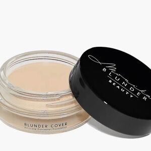 NIB Monika Blunder Blunder Cover Concealer + foundation shade 3 drei insane deal